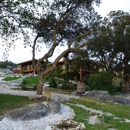 Holiday home Holiday Quelha Do Giestal
